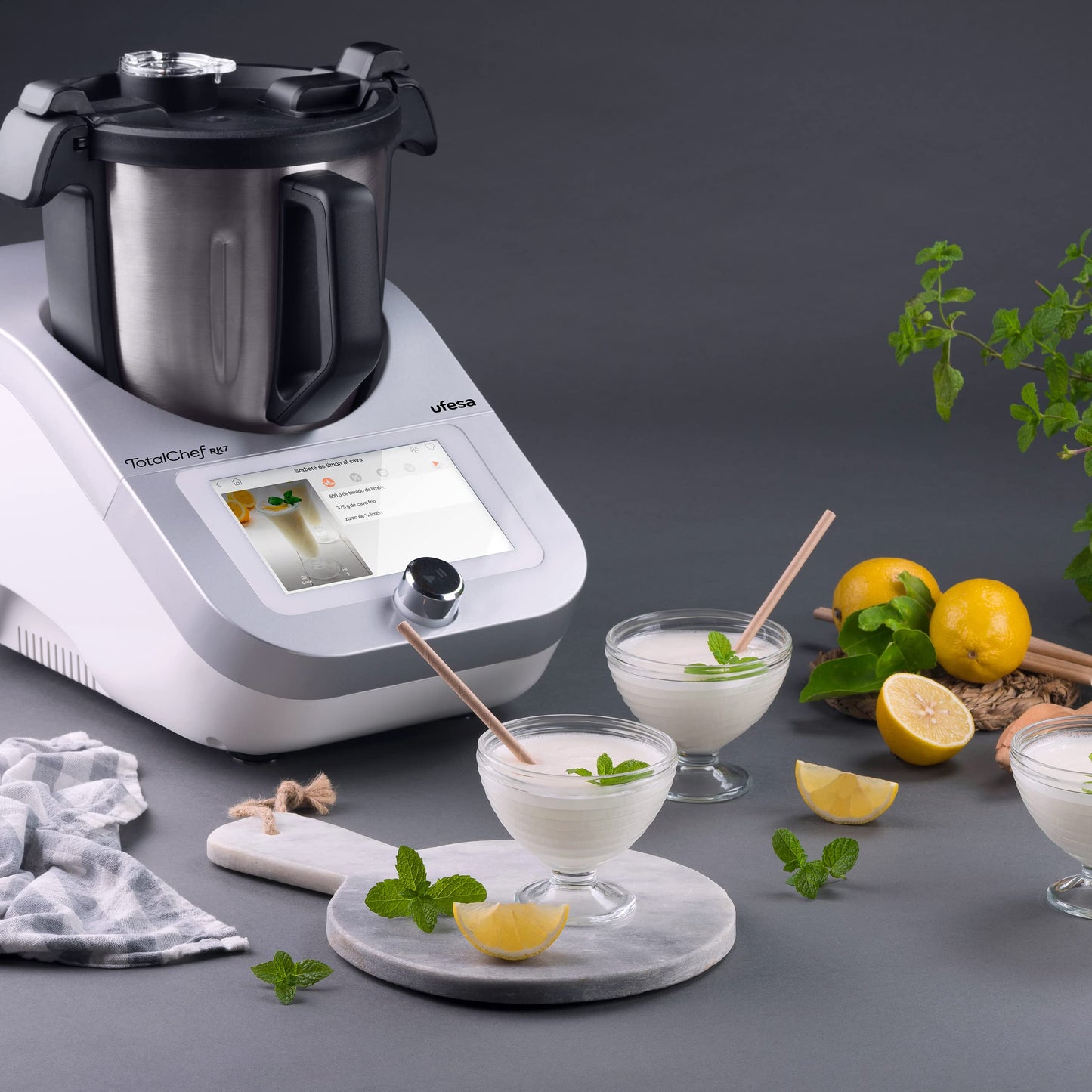 Ufesa TotalChef RK7 – Robot de Cocina Inteligente 4.5L, 30 Funciones, WIFI, Pantalla 7